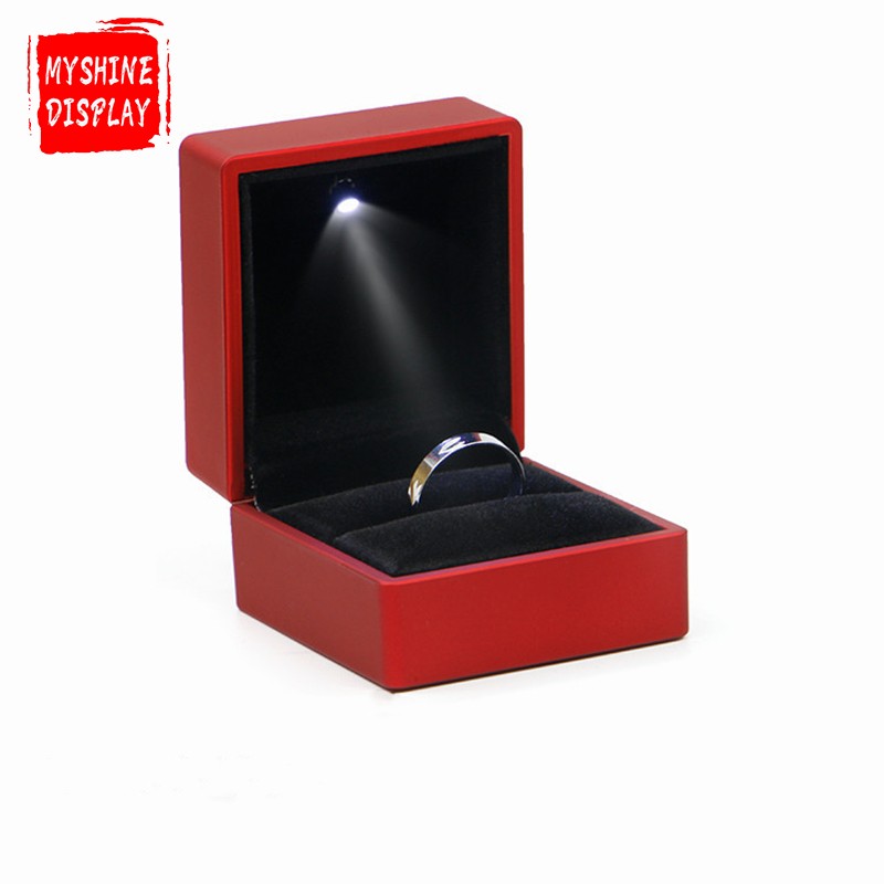 Red Lacquer Logo Silk Screen Luxury Led Jewellery Package Custom Ring Boxes Jewelry Box With Lights