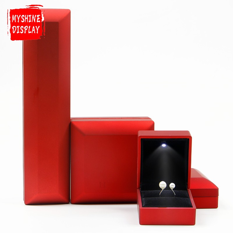 Red Lacquer Logo Silk Screen Luxury Led Jewellery Package Custom Ring Boxes Jewelry Box With Lights