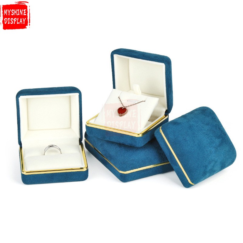velvet jewelry gift boxes luxury Wholesales mini portable jewellery box velvet ring leather jewelry box