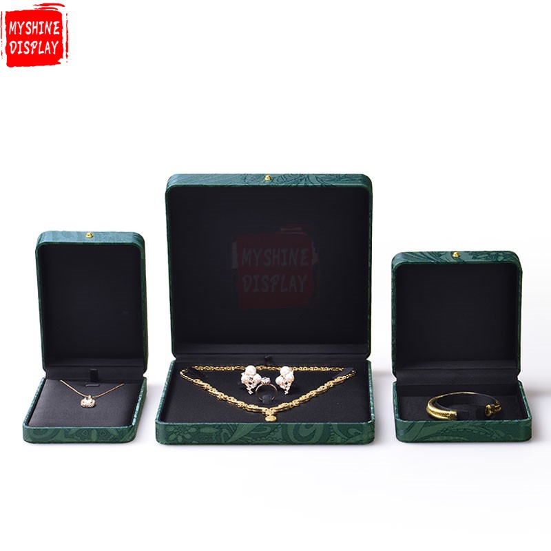 custom green jewellery ring packaging box