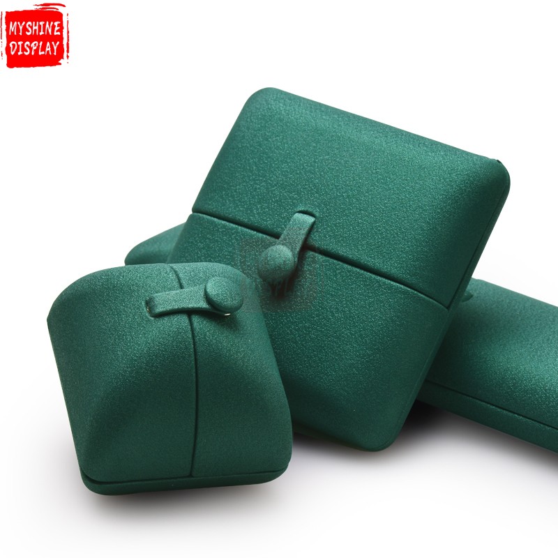 Custom green leather box for jewelry packaging