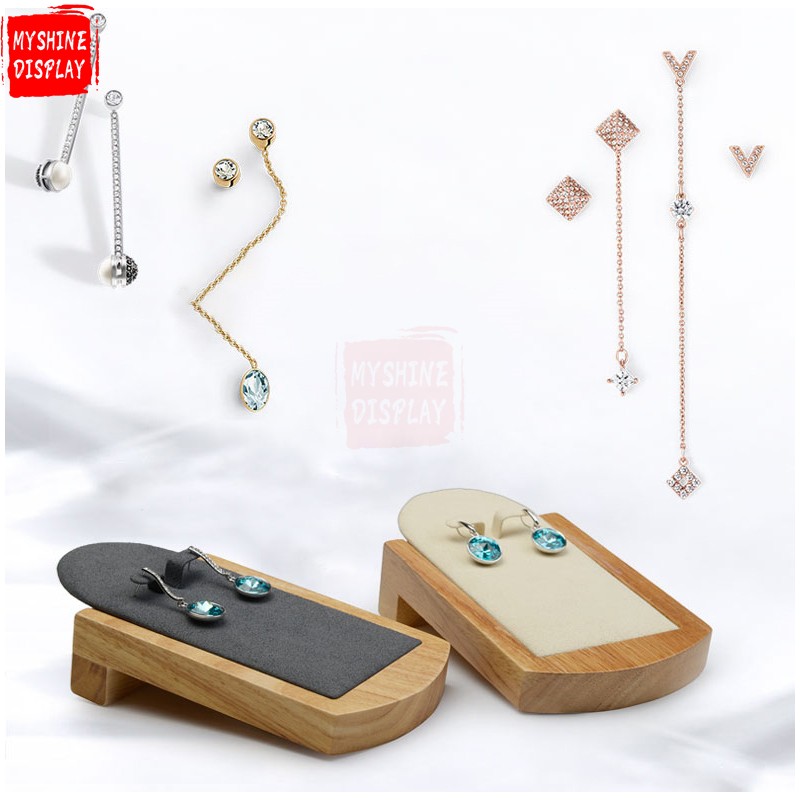 Custom Wholesale Stock Microfiber Jewelry Display Props For Jewellery Shop Exhibitor Natural Wood Earrings Display Stand