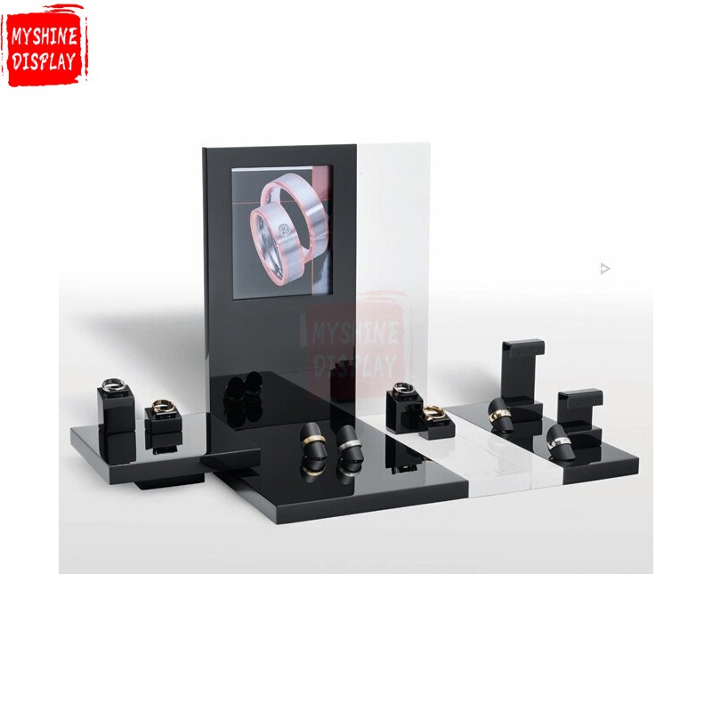 black glossy lacquer wooden jewelry displays window counter display fine jewelry showcase jewelry display